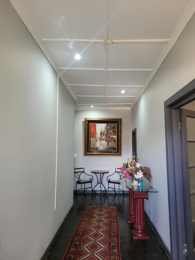 Palm Guesthouse Zeerust ภายนอก รูปภาพ